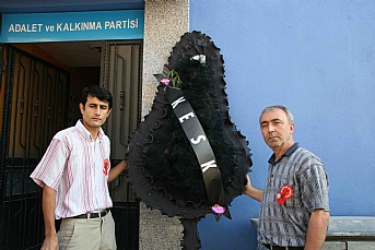 Eğitim-Sen üyelerinden ek ödeme tepkisi