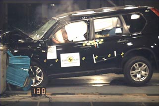 nissanxtrail_321.jpg